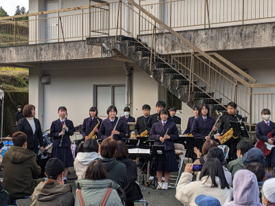 大川ふれあい　　　演奏前挨拶